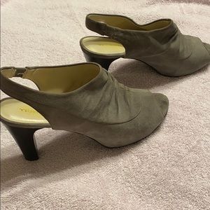 Like new Tignanello open toe/heel bootie